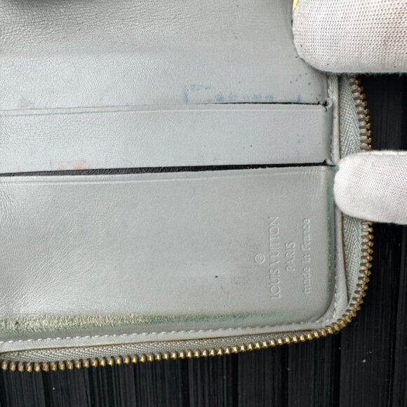 Louis Vuitton Yellow Vernis Zip Around wallet - Picture 4 of 6